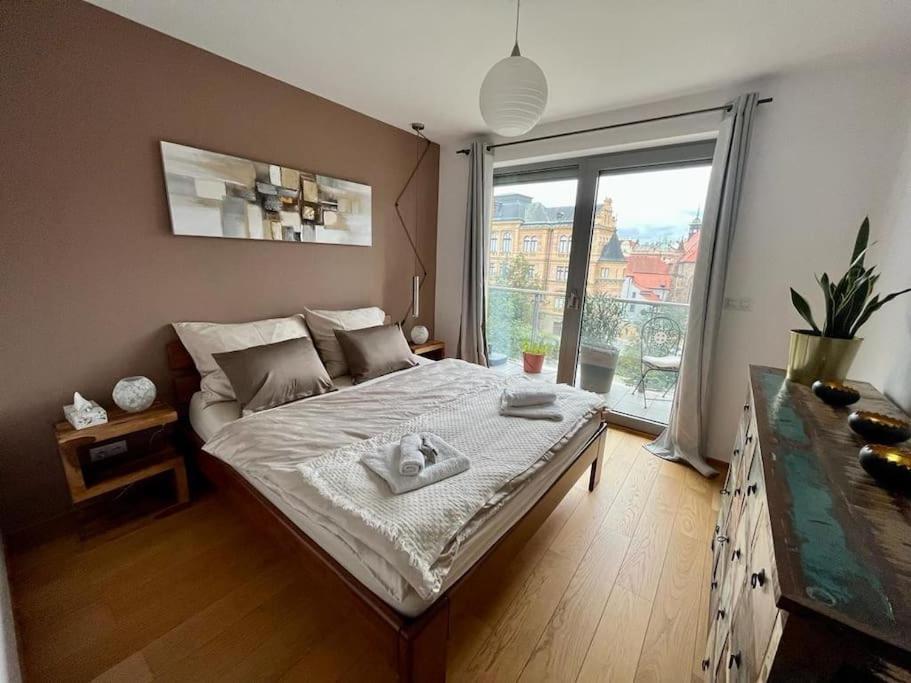 Apartment In Historical Center With Park View Plzeň Exteriér fotografie